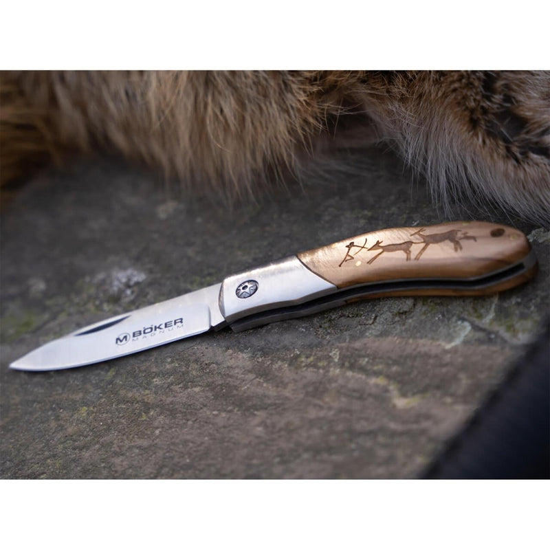 folding knife with decorated handle