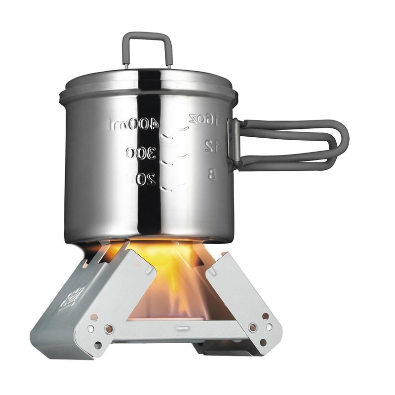 Pocket stove with windscreen