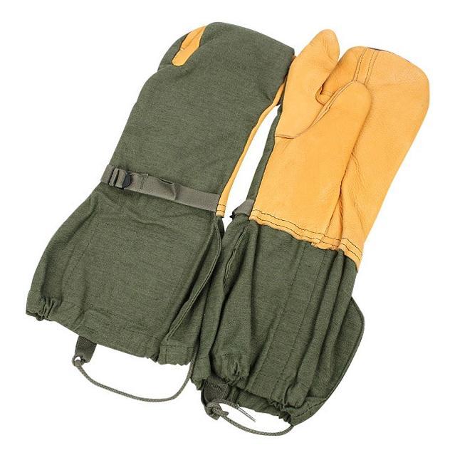 Original U.S. army mittens extreme cold weather trigger finger mitten shells vintage adjustable wrist and cuffs